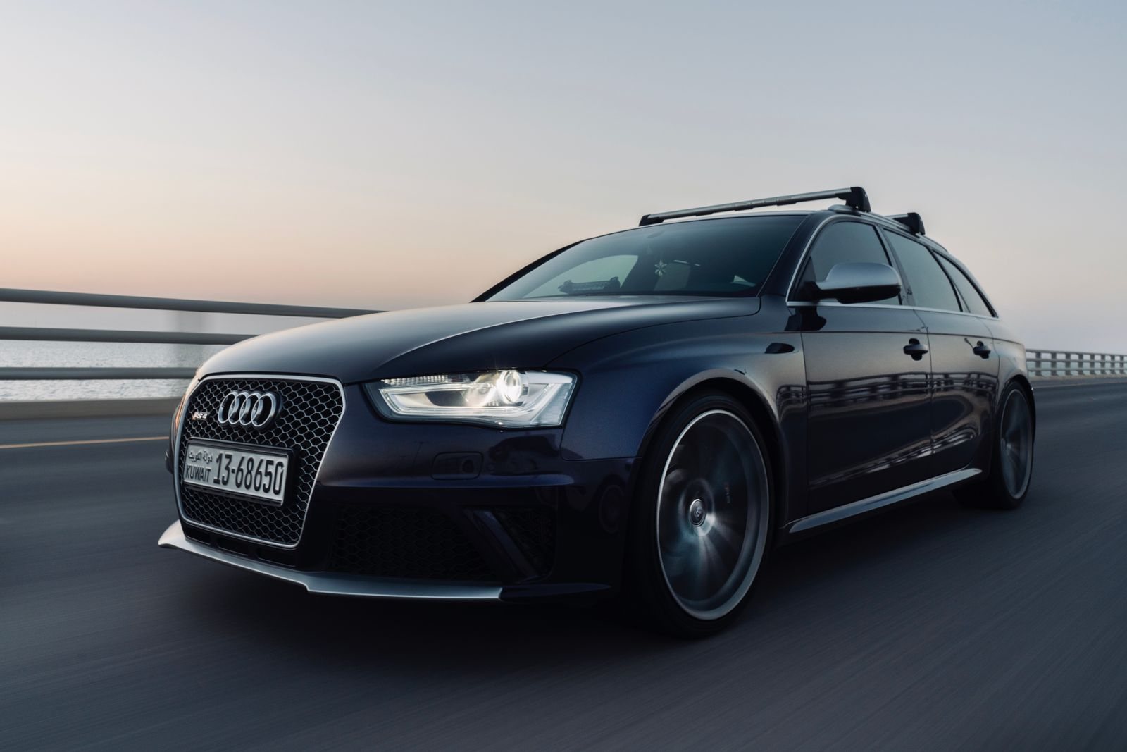 A car parked at home, ready to earn on Alvro